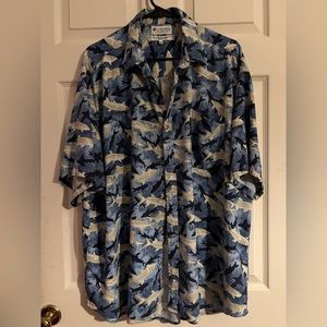 Columbia sportswear company blue fish print, short sleeve button down shirt, XXL
